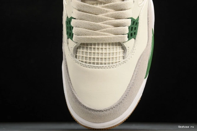 4 Pine DR5415-103 Green SB Jordan Retro    0910